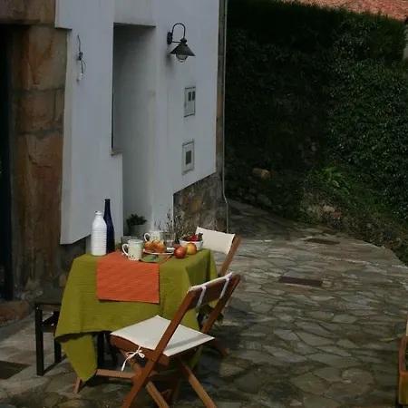 Casa Rural La Casona Del Piquero Lastres Esterno foto